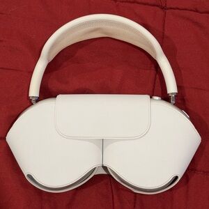 Apple Airpods Max Wireless Over-Ear Headphones Silver